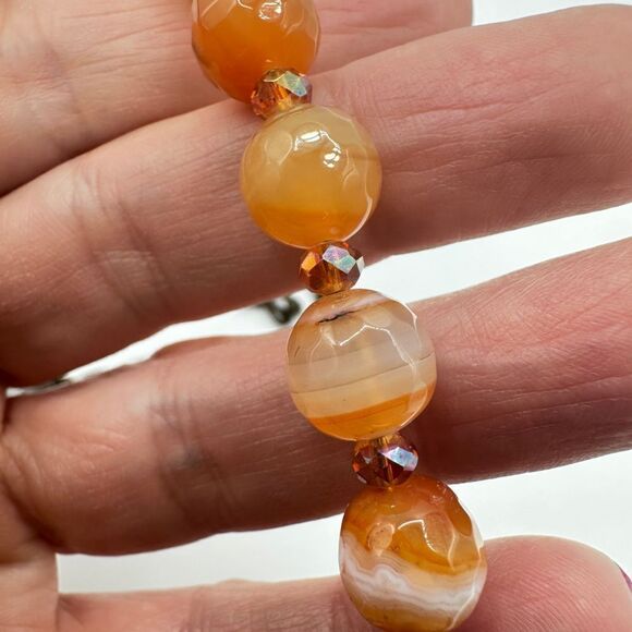 Stunning faceted carnelian and crystal beaded necklace! - Picture 5 of 10